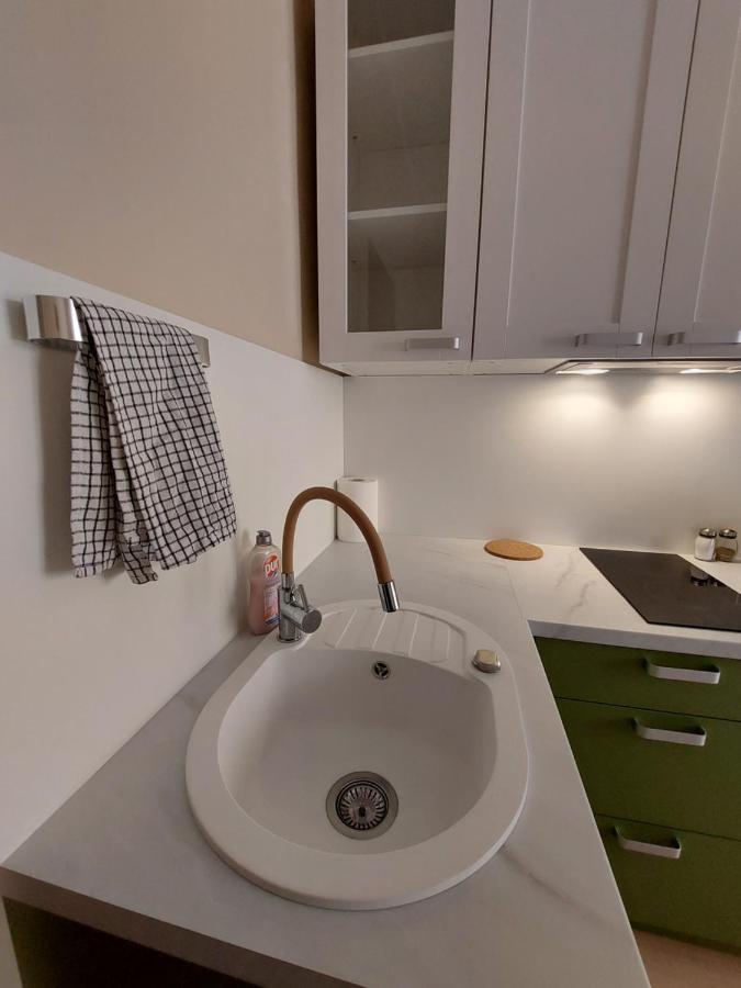 Cosy One Seperate Bedroom Apartment In City Center, Perfect For Family Trip. Riga Exterior foto